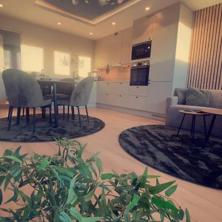 Penthouse With Sauna, Balcony And Free Coffe Apartament *