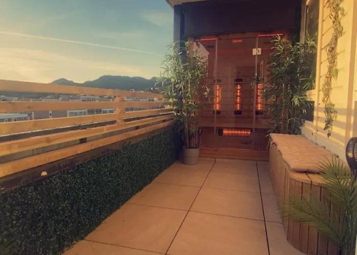 Penthouse With Sauna, Balcony And Free Coffe